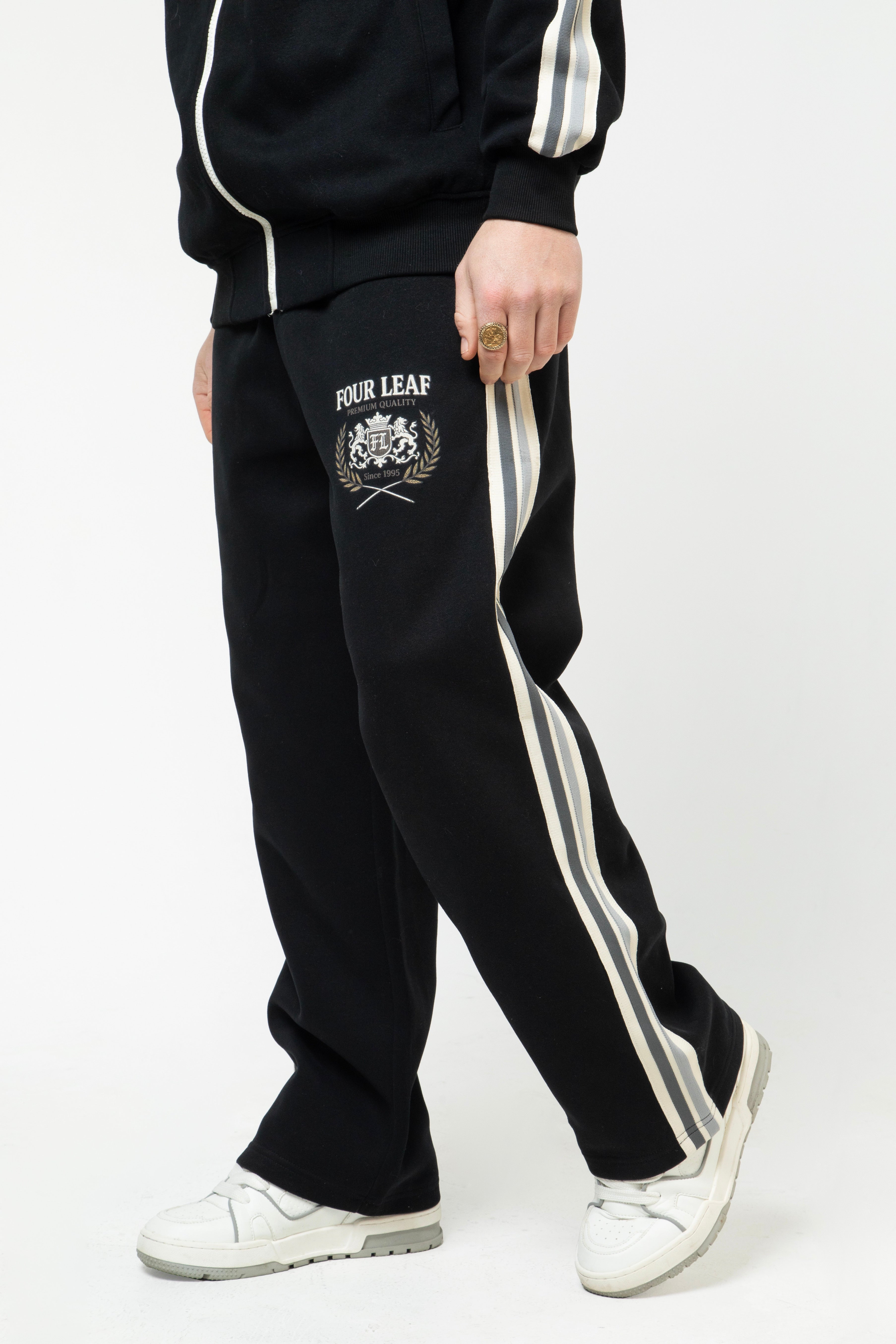Heritage Contrast Side-Stripe Pants - Black