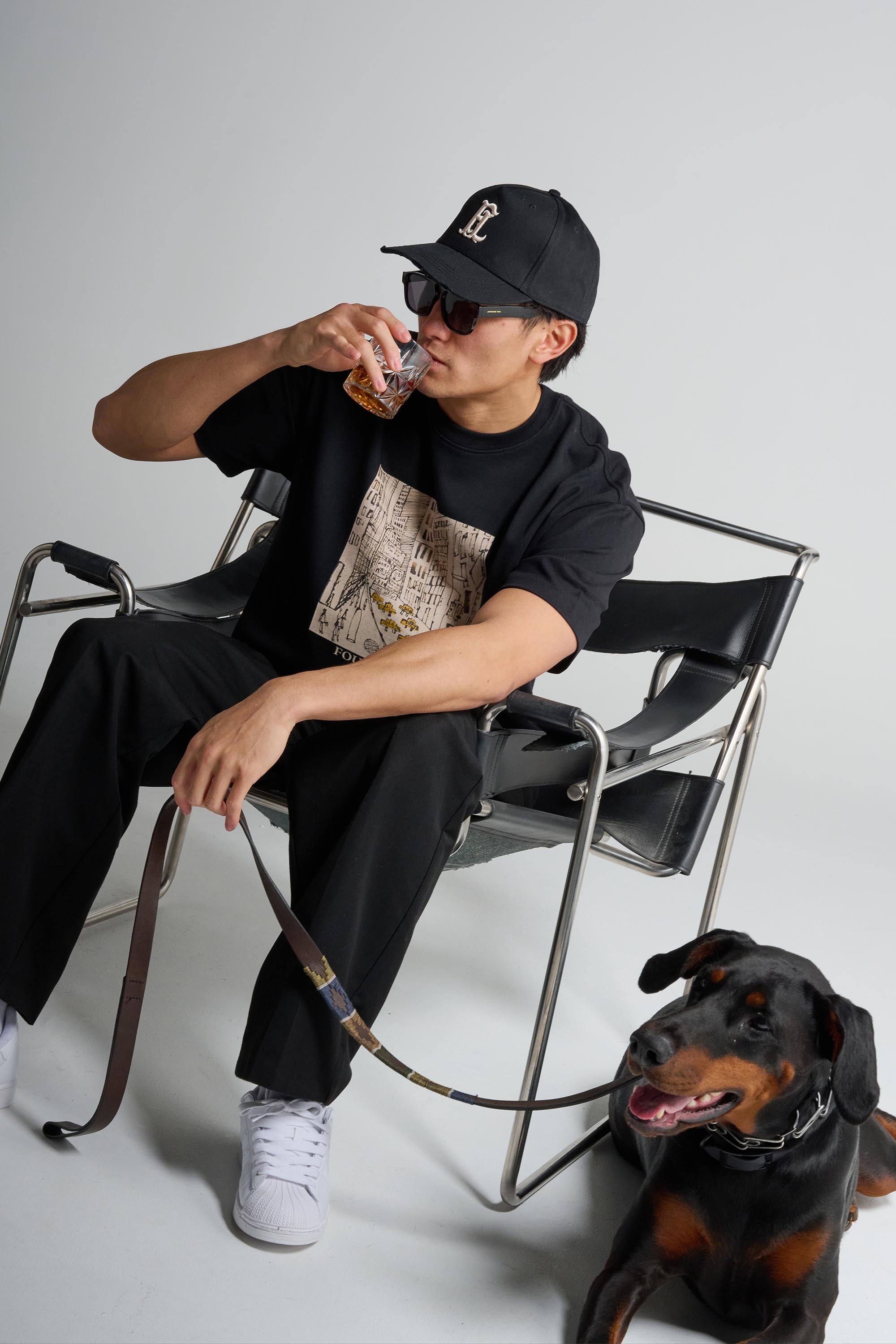 Sketch Taxi T-Shirt - Black