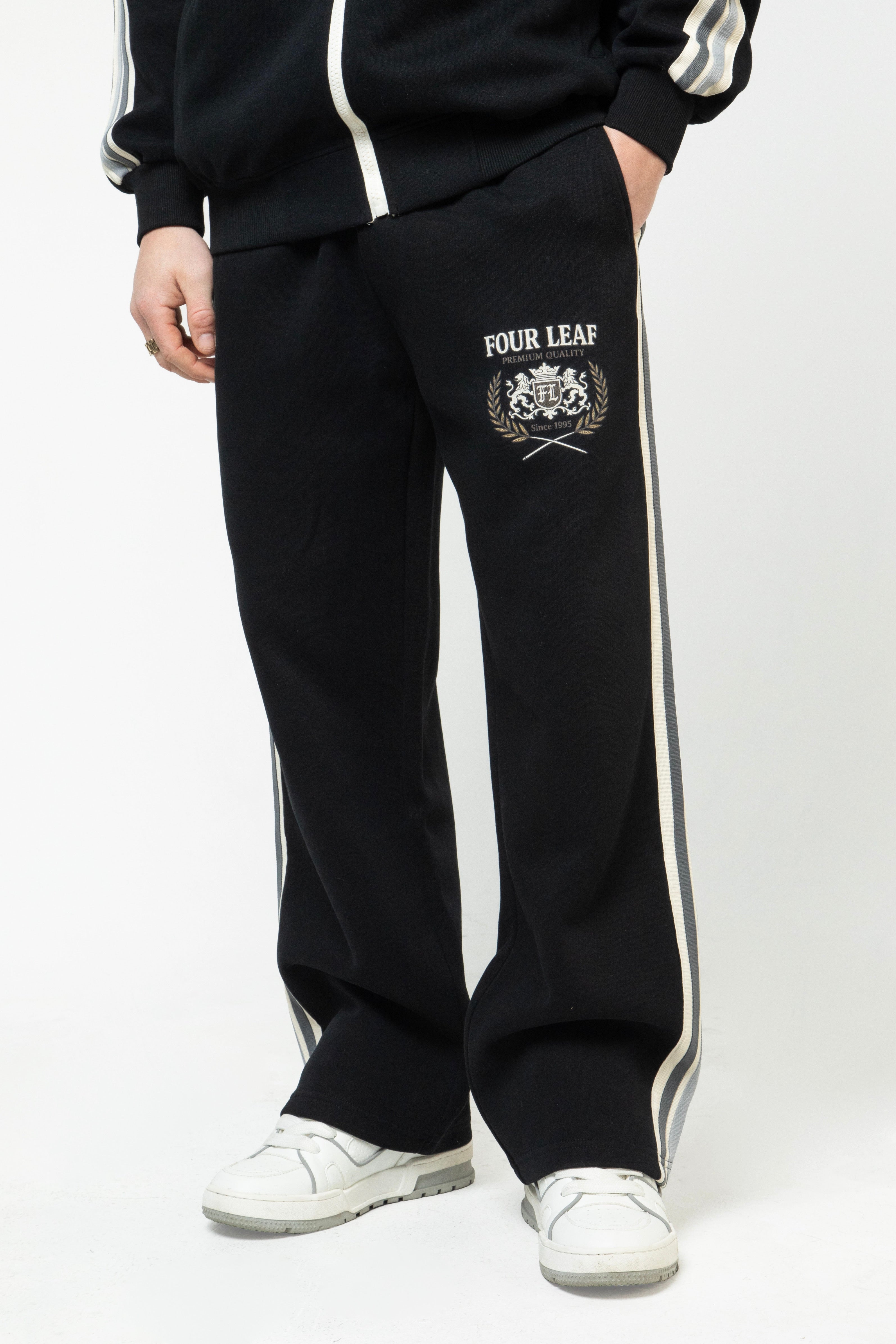 Heritage Contrast Side-Stripe Pants - Black